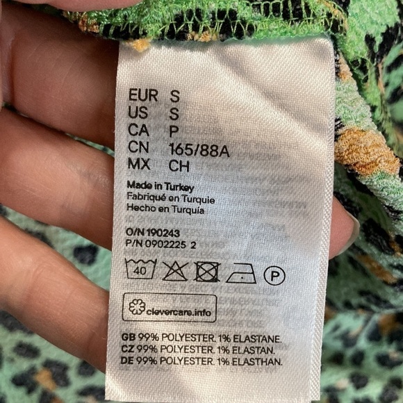 H&M Green Animal Print BabyDoll Dress - Picture 11 of 12